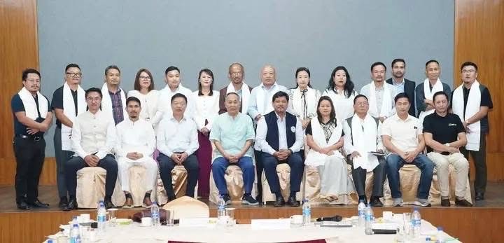 EastMojo – केंद्र को सीमा पर बाड़ लगाने, एफएमआर पर हितधारकों से परामर्श करना चाहिए: कॉनराड संगमा