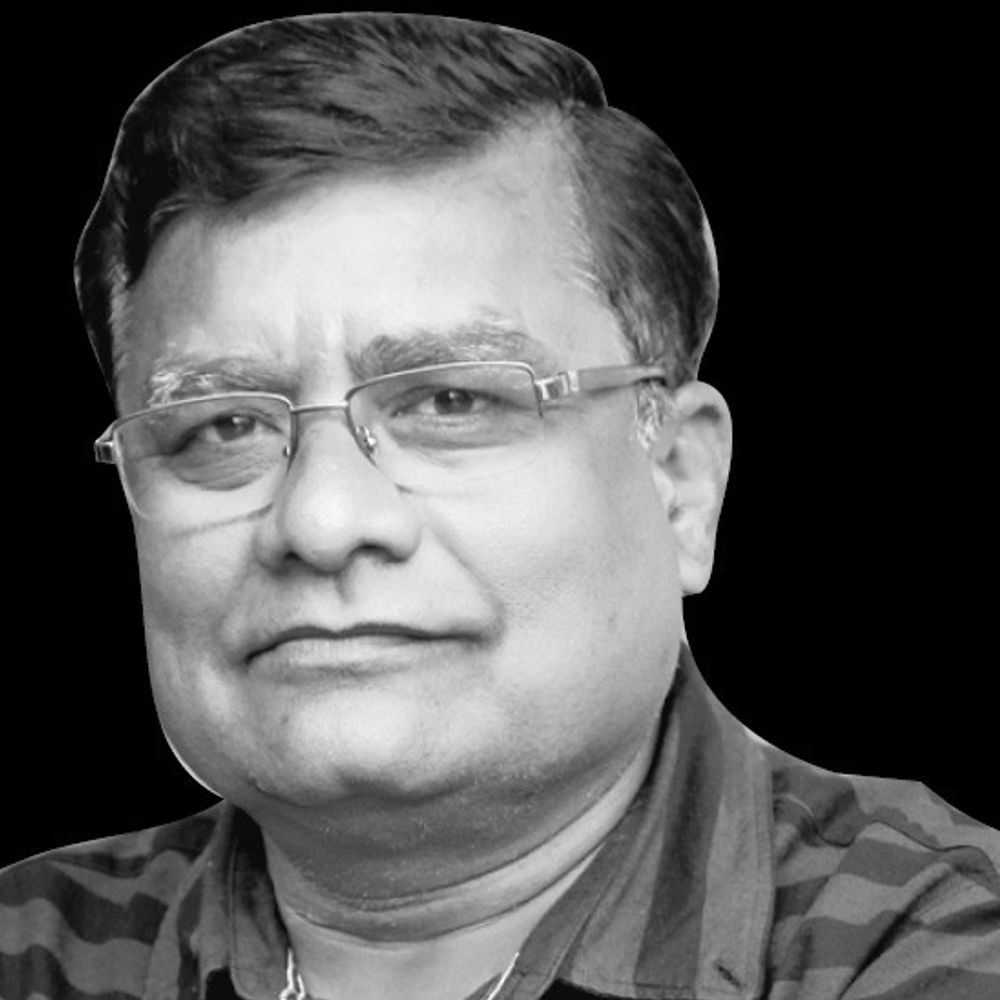 नवनीत गुर्जर का कॉलम:अपने ही हाथों खुद गुलाम होने की कहानी…