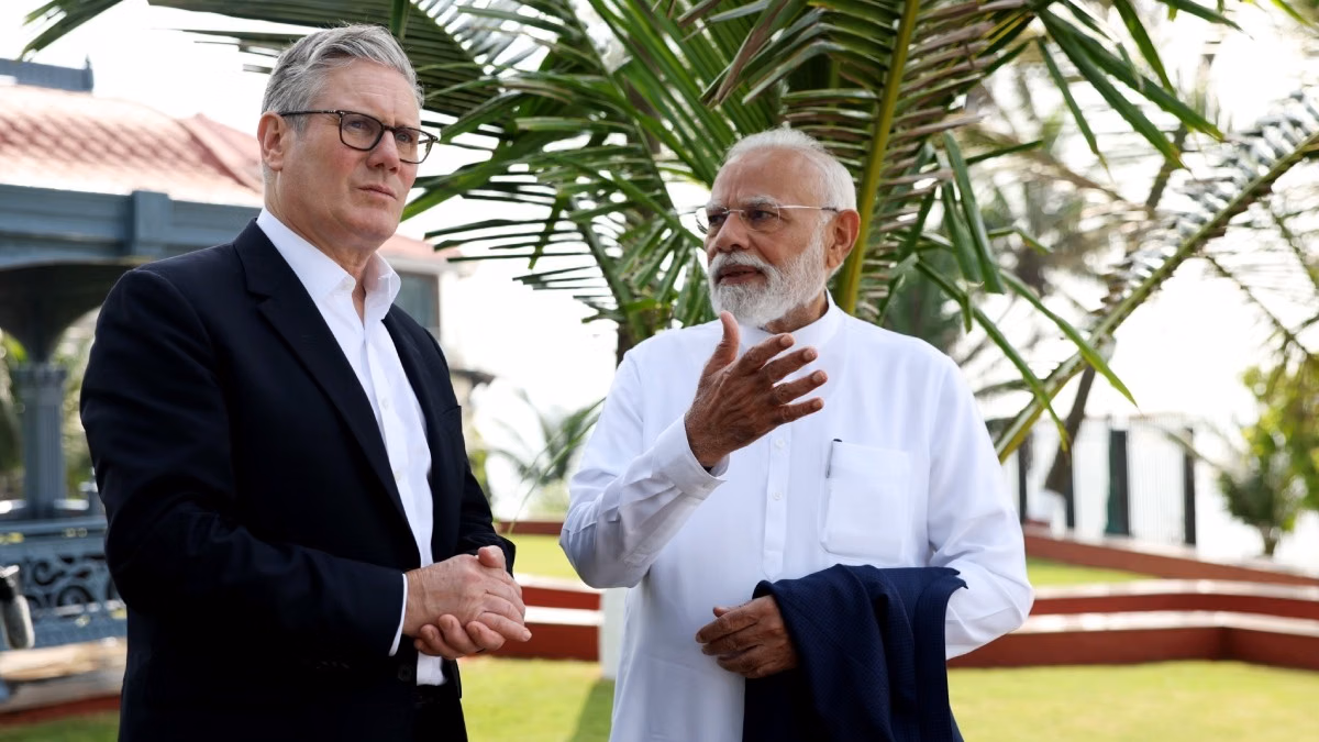 World News | Latest International News | Global World News | World Breaking Headlines Today – ‘ब्रिटेन आपकी पसंद का भागीदार बनेगा’: ब्रिटिश पीएम कीर स्टार्मर ने भारत को फिनटेक संबंधों को मजबूत करने के लिए आमंत्रित किया, बढ़ते व्यापार और निवेश पर प्रकाश डाला